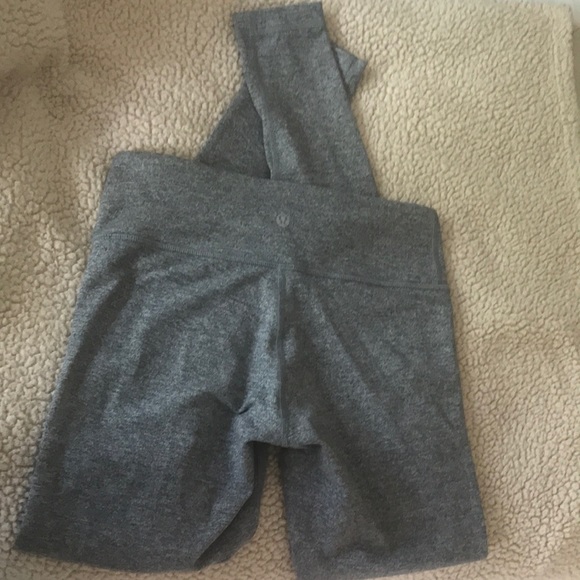 Lululemon tights - Picture 1 of 1